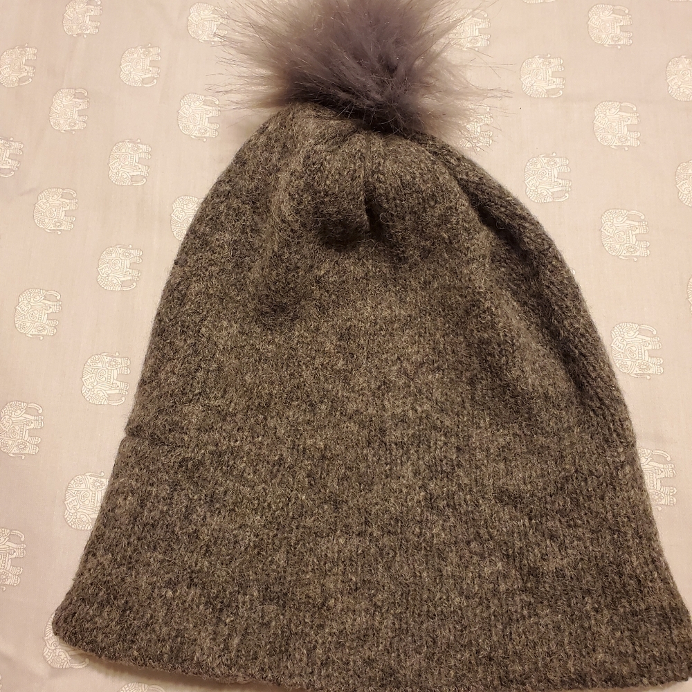 Raise Antonia knit whit Harrisville dealers Shetla